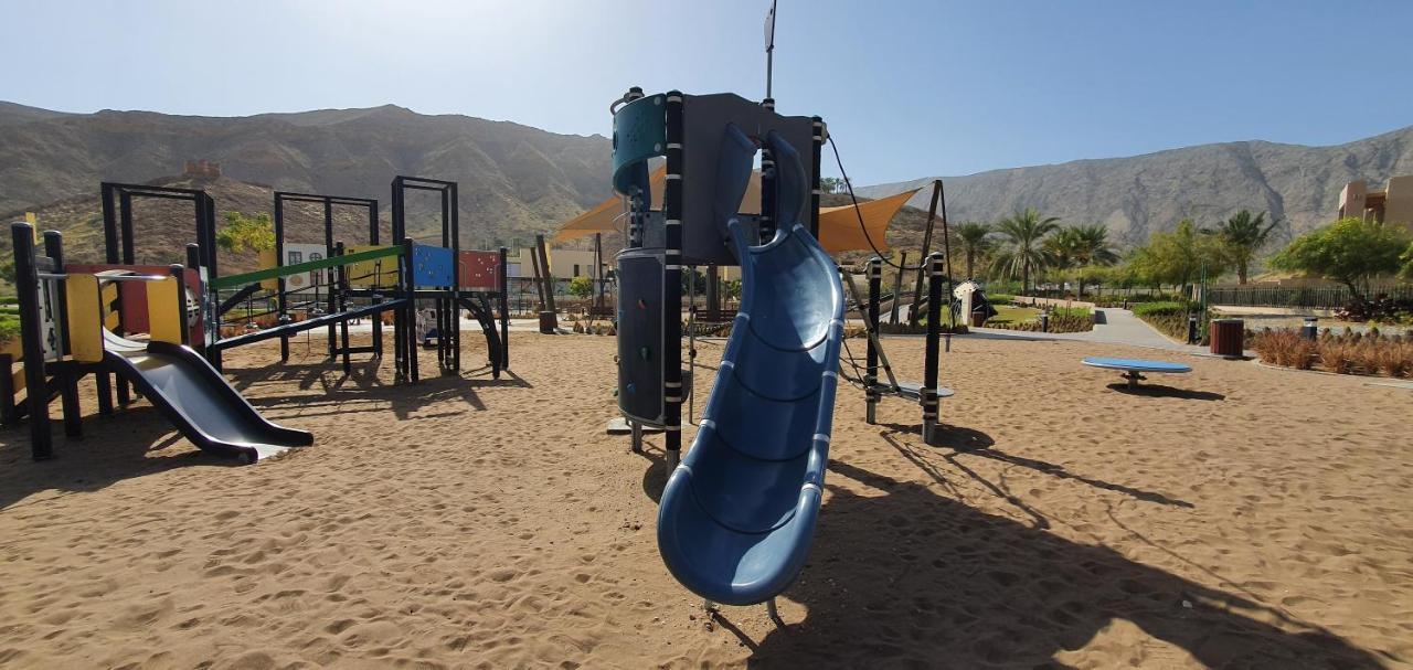 One 2Bhk Elegant Apartment In Muscat Bay 03 Экстерьер фото
