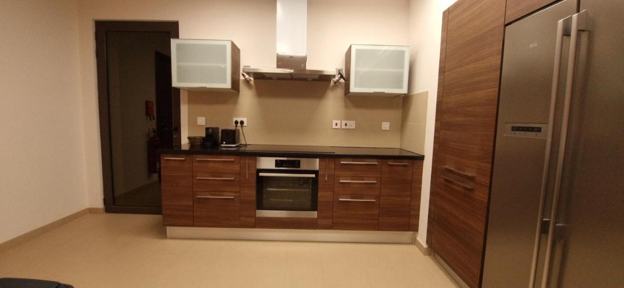 One 2Bhk Elegant Apartment In Muscat Bay 03 Экстерьер фото